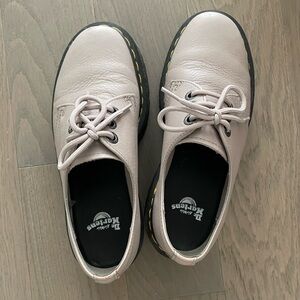 Dr. Martens tan nude Leather Lace-Up platform loafers